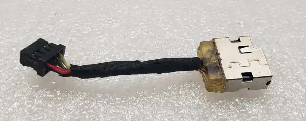laptop-charging-port-harness